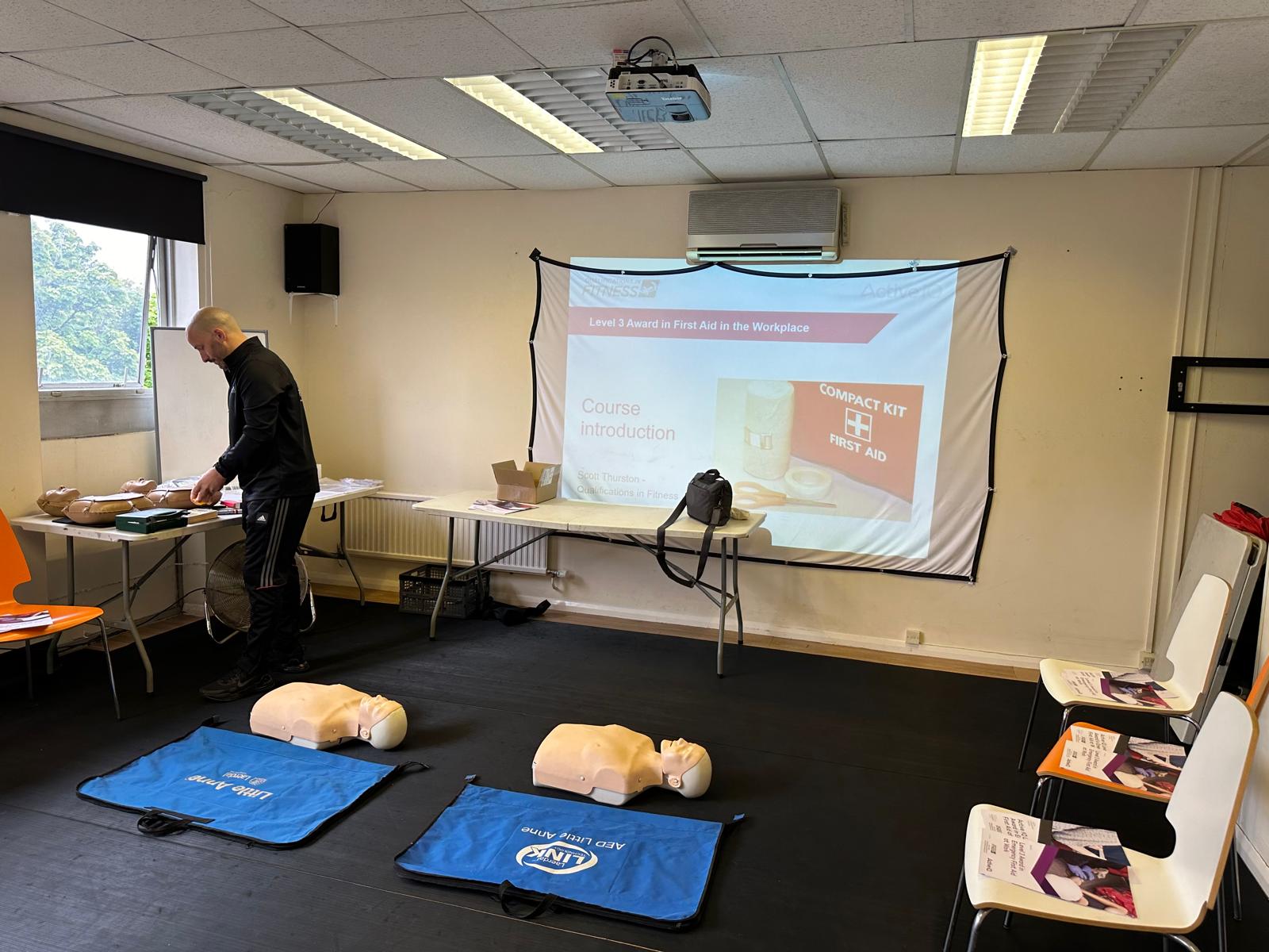 LEVEL 3 AWARD IN EMERGENCY FIRST AID AT WORK | Qualifications in Fitness